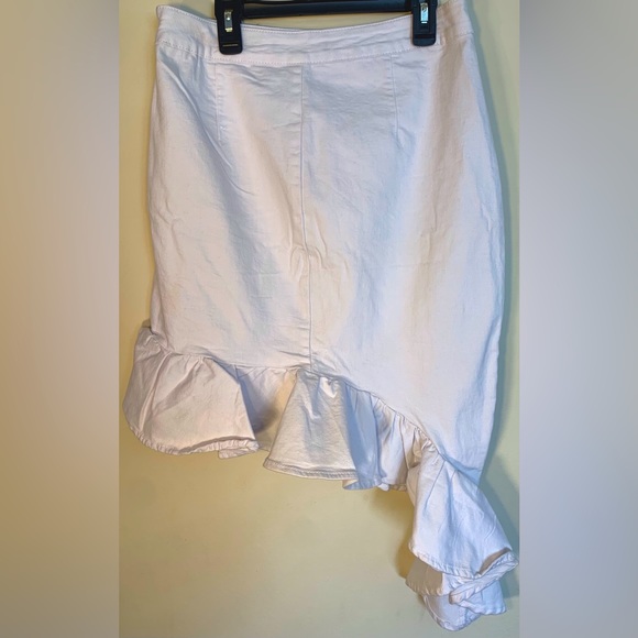 White High Low Ruffle Skirt - Picture 5 of 7